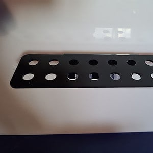 16 Hole Frag Rack Black