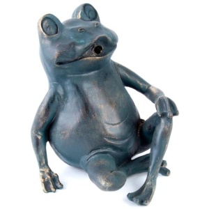 PondMAX Spitter Frog – Sitting